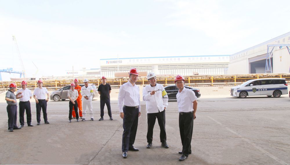 啟東市委副書記、市長蔡毅帶隊(duì)調(diào)研子公司潤邦海洋安全生產(chǎn)工作(圖1)