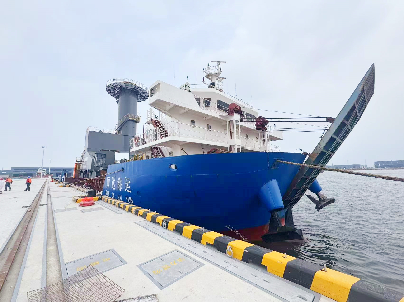 潤(rùn)邦智裝碼頭迎來(lái)首艘船舶靠泊，GENMA通州灣制造基地發(fā)運(yùn)能力實(shí)現(xiàn)重大突破(圖2)